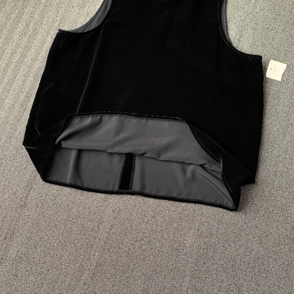 Black Velour Sleeveless Mock Neck Tank Top - Picture 15 of 17